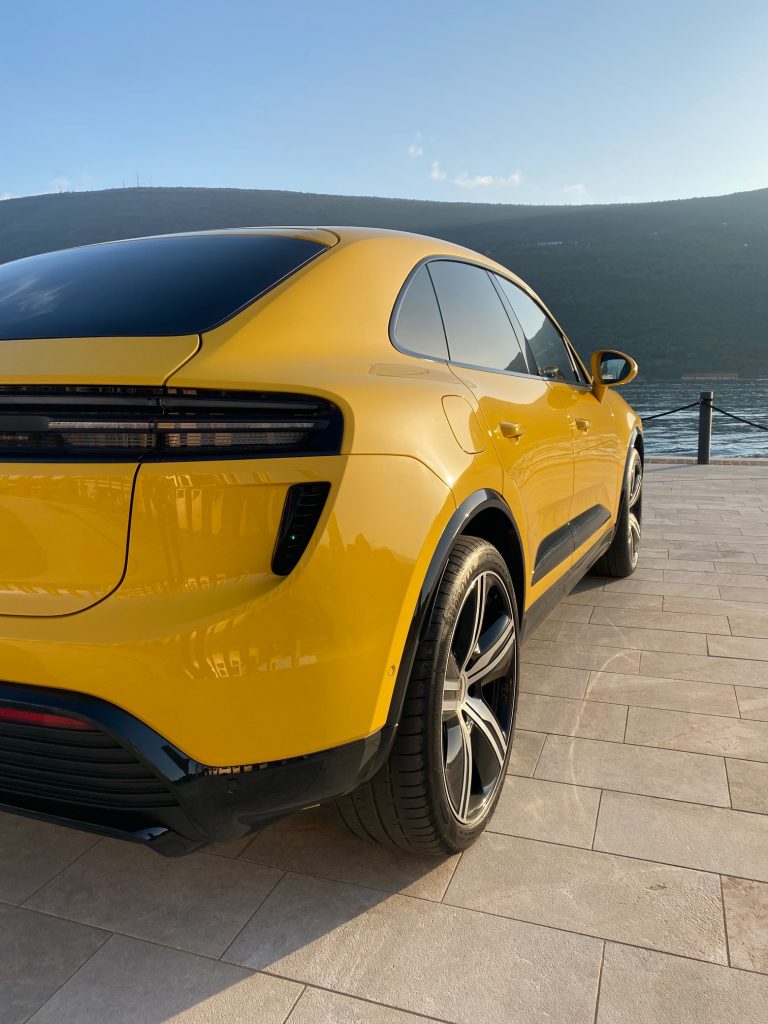 Porsche, Porsche macan, macan electrique, macan turbo, porsche macan turbo, voiture electrique, SUV,